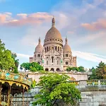 Parisian Hideaway - Heart Of Montmartre, Abbesses