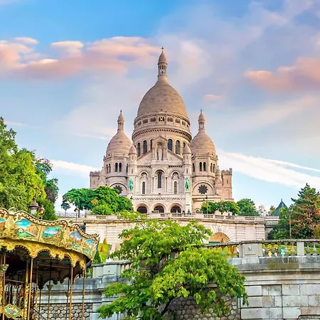 Parisian Hideaway - Heart Of Montmartre, Abbesses Parigi